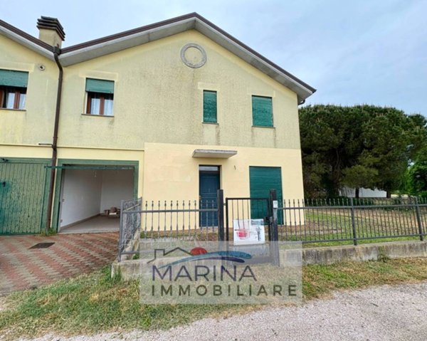casa indipendente in vendita a Chioggia in zona Cà Lino