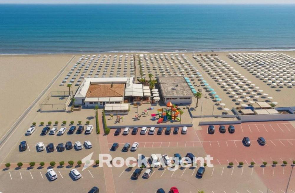 negozio in vendita a Chioggia in zona Sottomarina