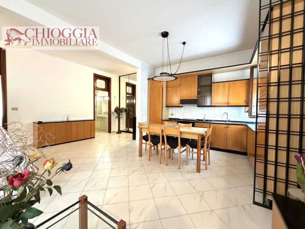 appartamento in vendita a Chioggia in zona Sottomarina