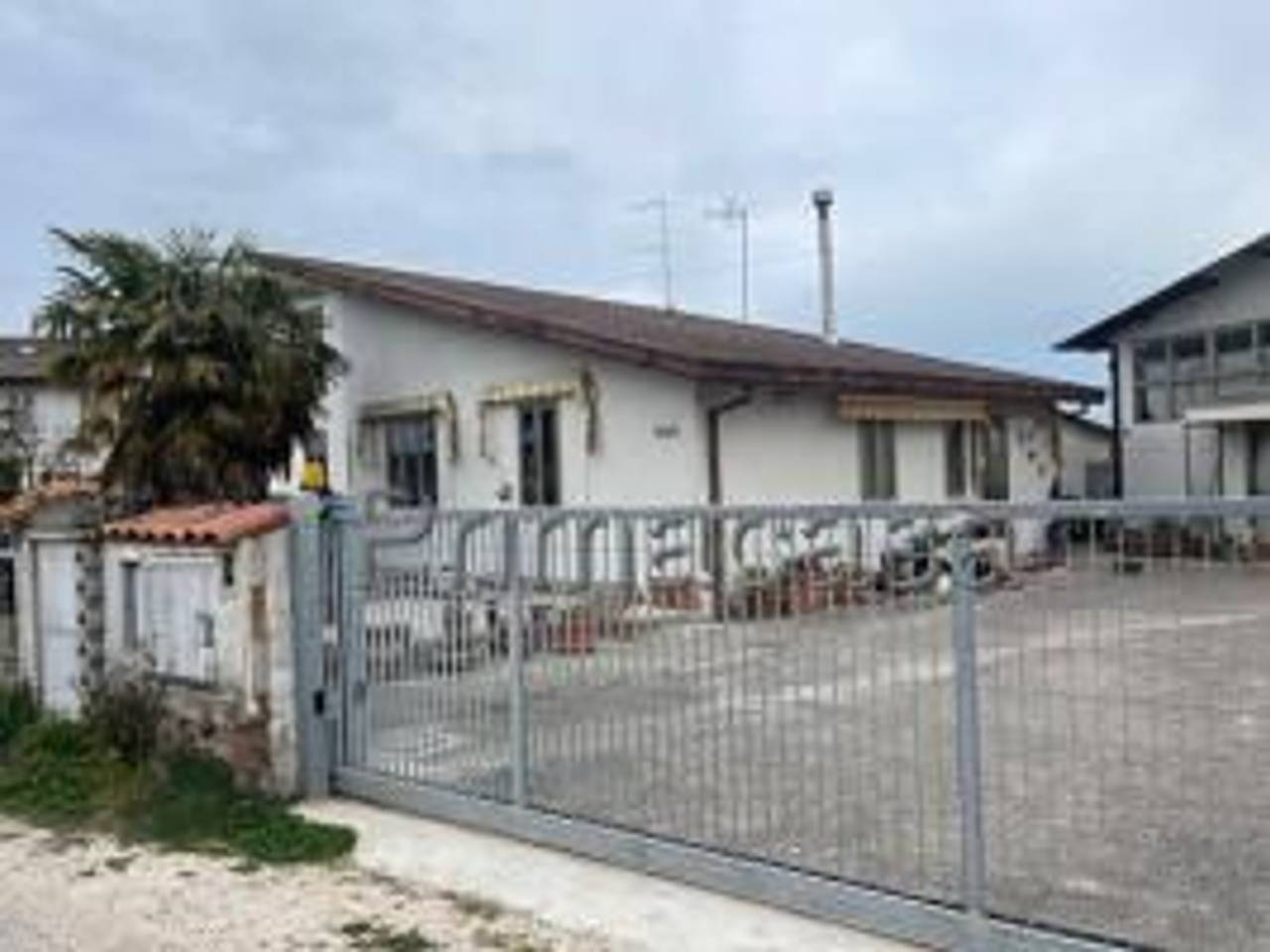 casa indipendente in vendita a Chioggia in zona Valli