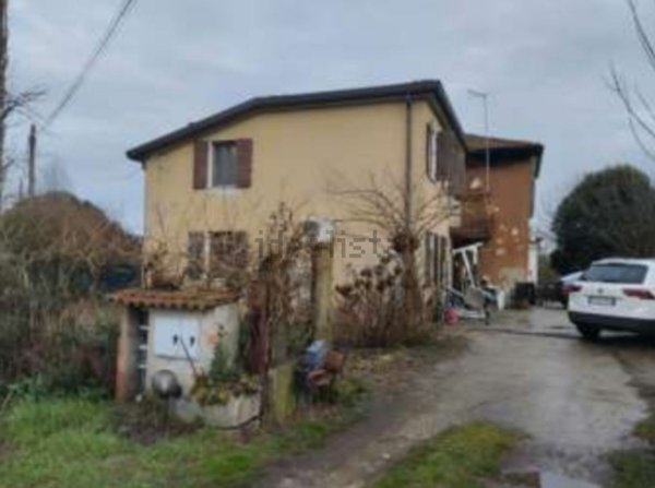 casa indipendente in vendita a Chioggia in zona Valli