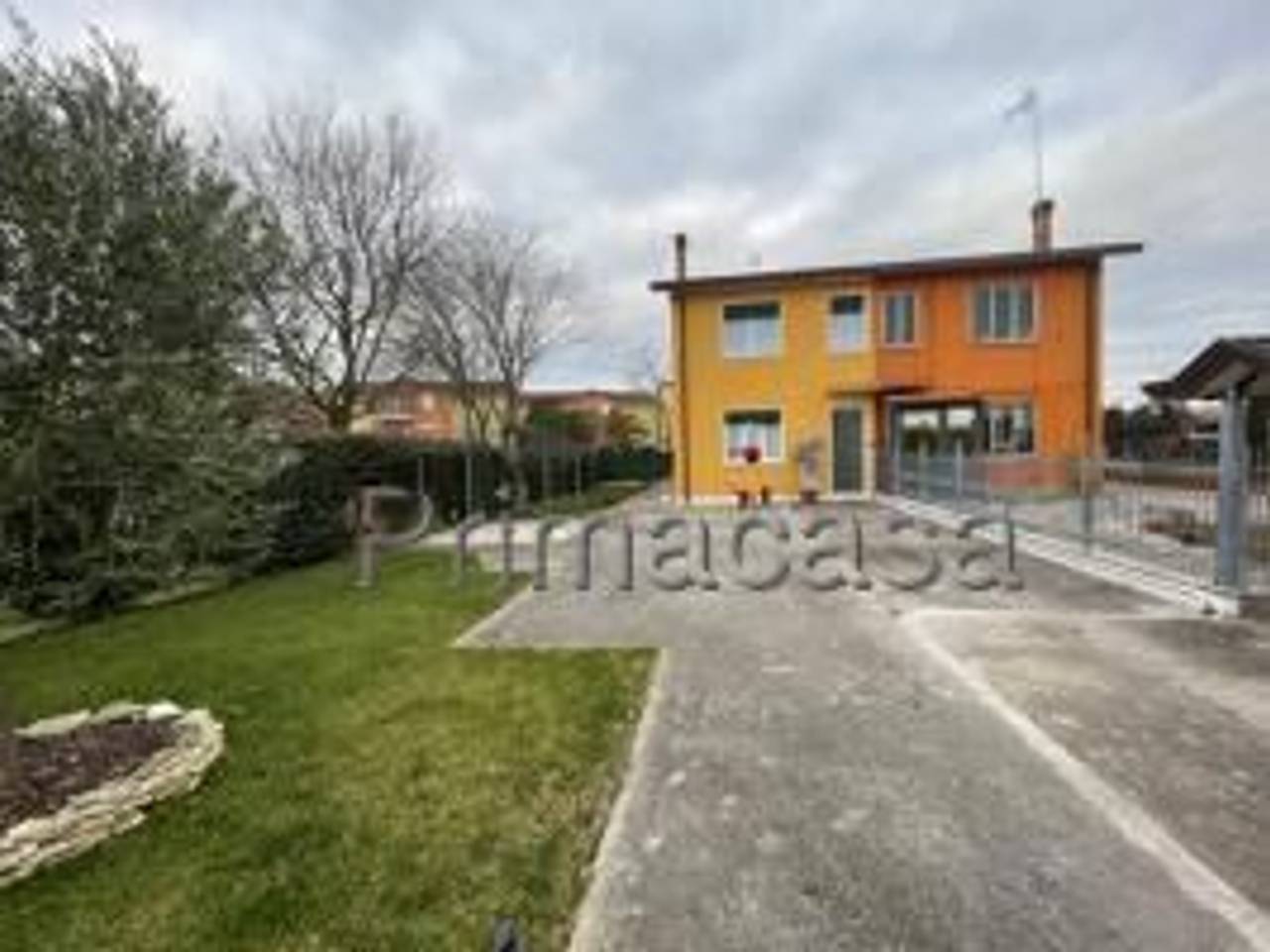 casa indipendente in vendita a Chioggia in zona Borgo San Giovanni