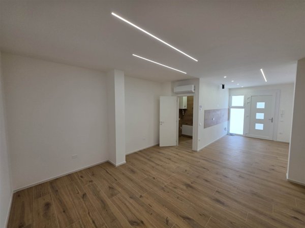 appartamento in vendita a Chioggia in zona Sottomarina