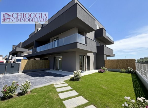 casa indipendente in vendita a Chioggia in zona Sottomarina