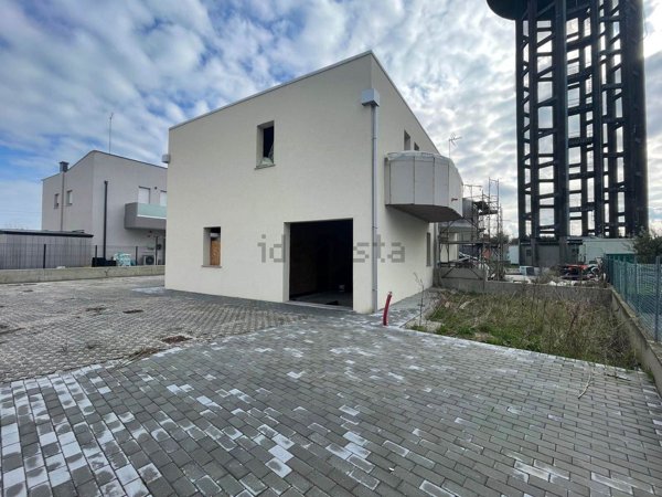 casa indipendente in vendita a Chioggia in zona Brondolo