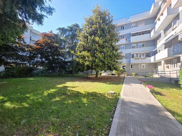 appartamento in vendita a Chioggia in zona Sottomarina