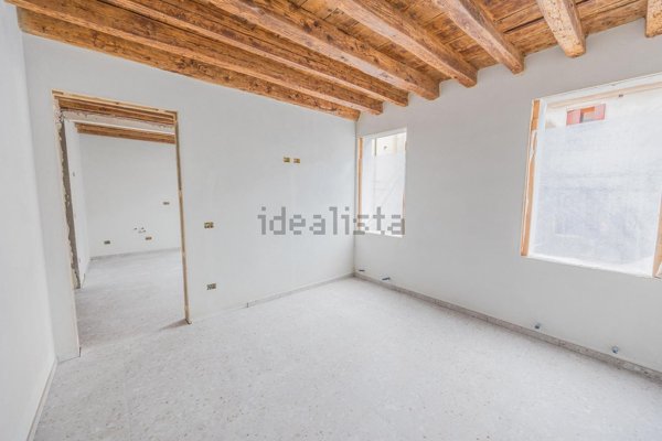 casa indipendente in vendita a Chioggia