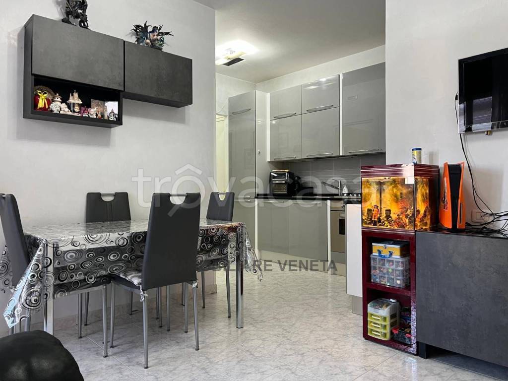 appartamento in vendita a Chioggia in zona Sottomarina