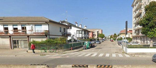 locale di sgombero in vendita a Chioggia in zona Brondolo