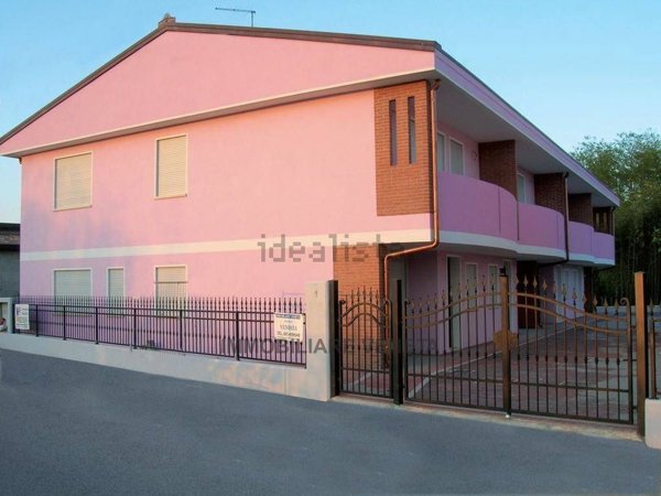 casa semindipendente in vendita a Chioggia in zona Cavanella d'Adige