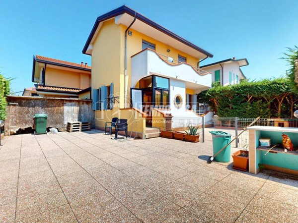 casa indipendente in vendita a Chioggia in zona Sant'Anna di Chioggia
