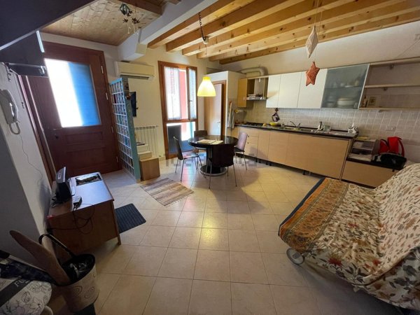 appartamento in vendita a Chioggia in zona Sottomarina