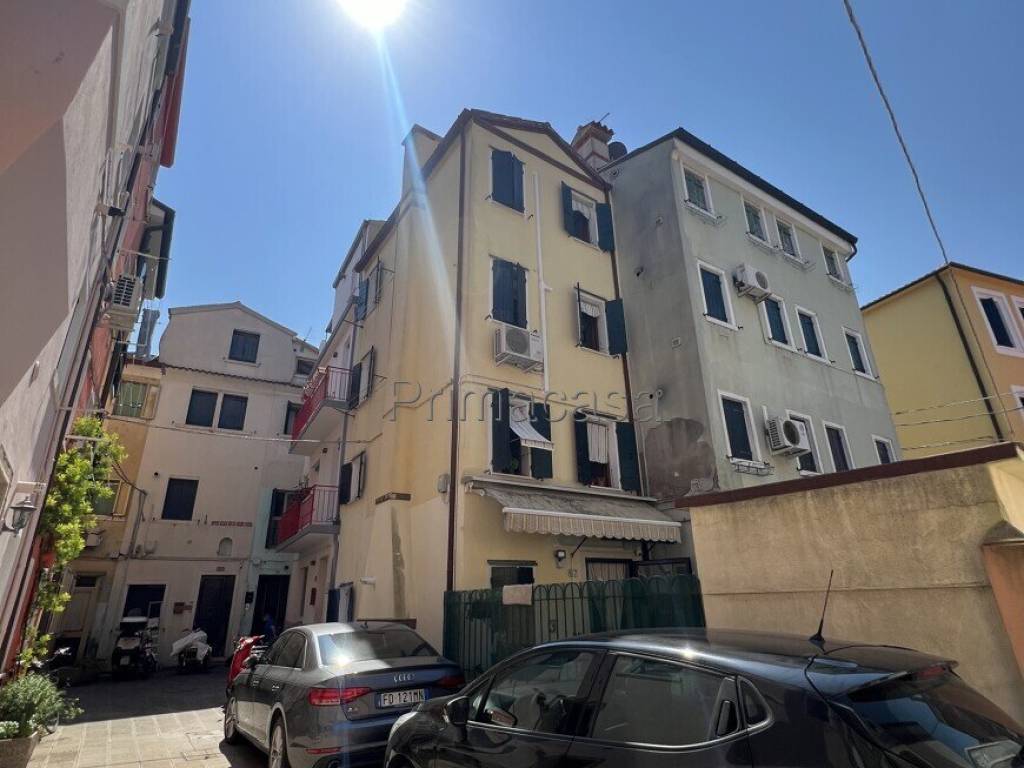 casa indipendente in vendita a Chioggia in zona Sottomarina