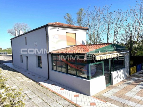 negozio in vendita a Chioggia in zona Punta Gorzone