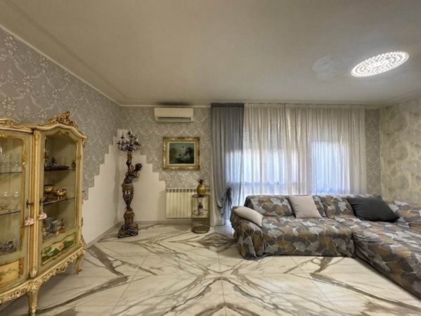 casa indipendente in vendita a Chioggia in zona Sottomarina
