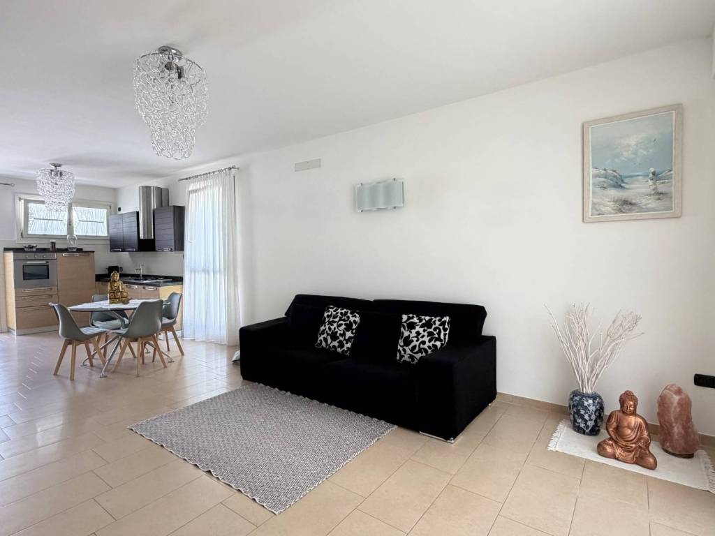 casa indipendente in vendita a Chioggia in zona Sottomarina