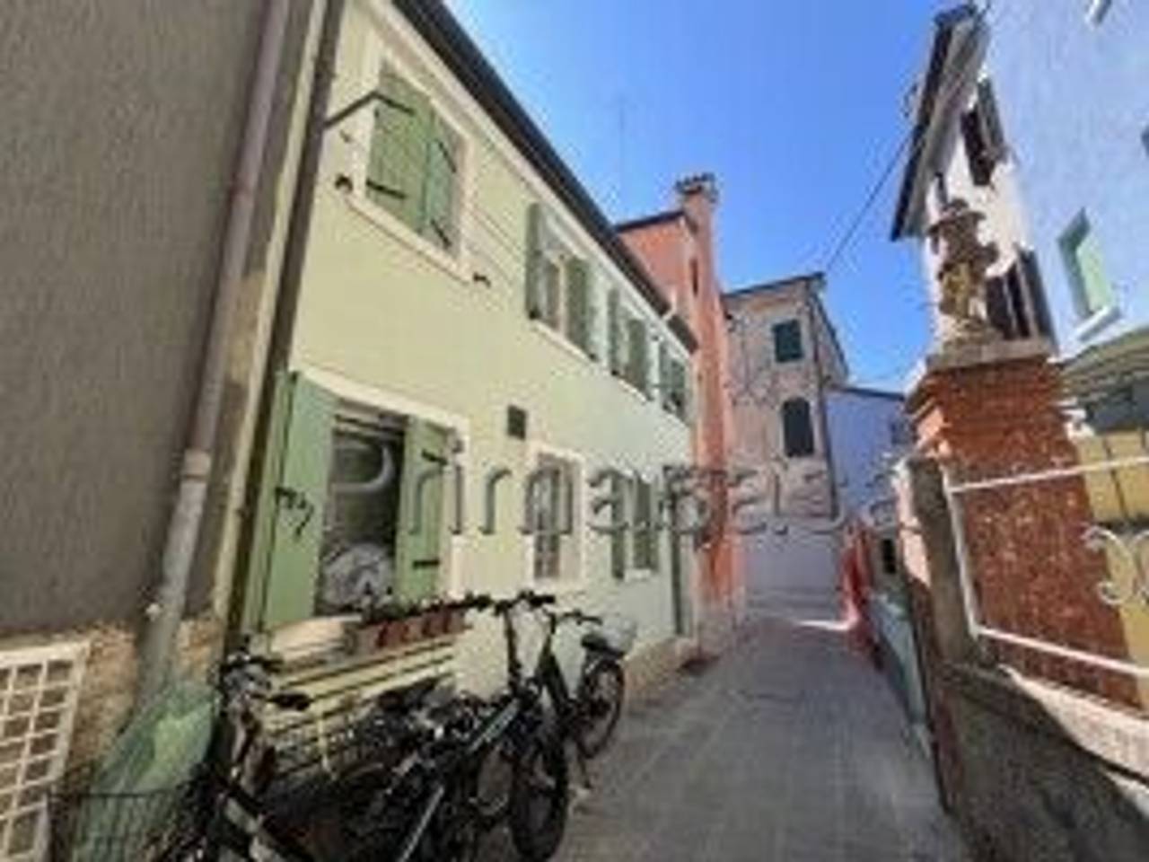 casa indipendente in vendita a Chioggia in zona Sottomarina