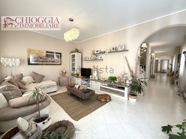 appartamento in vendita a Chioggia in zona Sottomarina