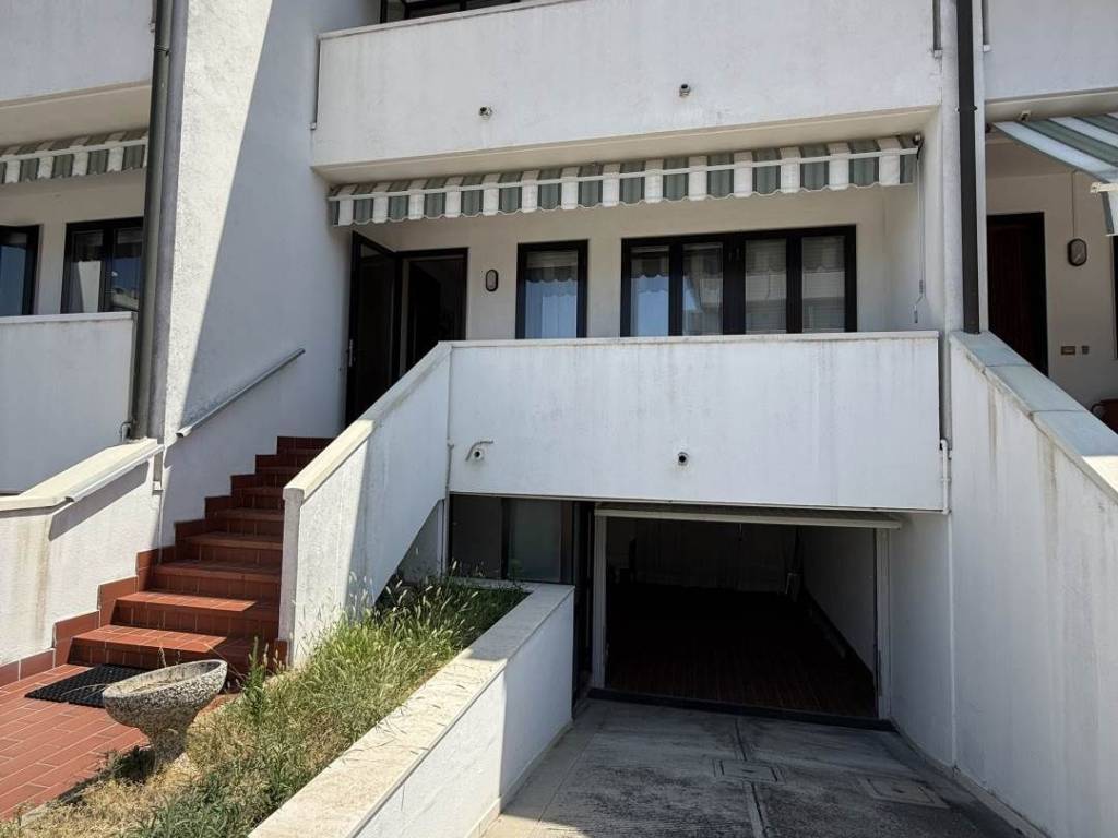casa indipendente in vendita a Chioggia in zona Sottomarina