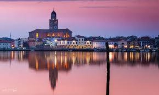 casa indipendente in vendita a Chioggia in zona Sottomarina