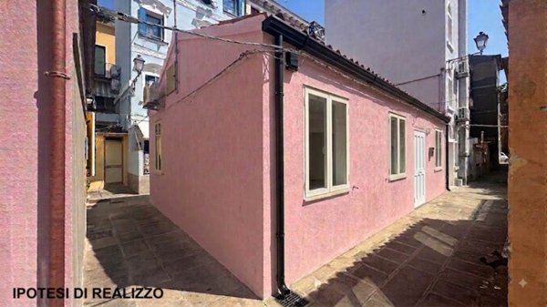 casa indipendente in vendita a Chioggia in zona Sottomarina