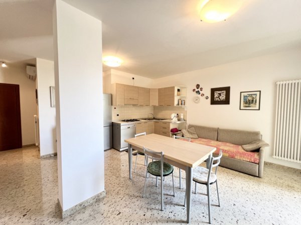 appartamento in vendita a Chioggia in zona Sottomarina