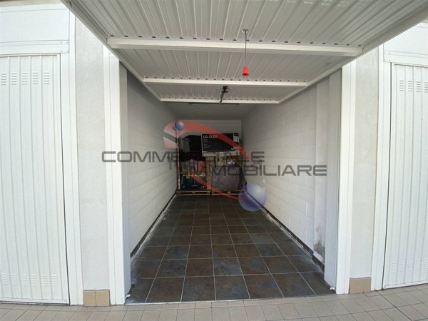 box auto in vendita a Chioggia in zona Sottomarina