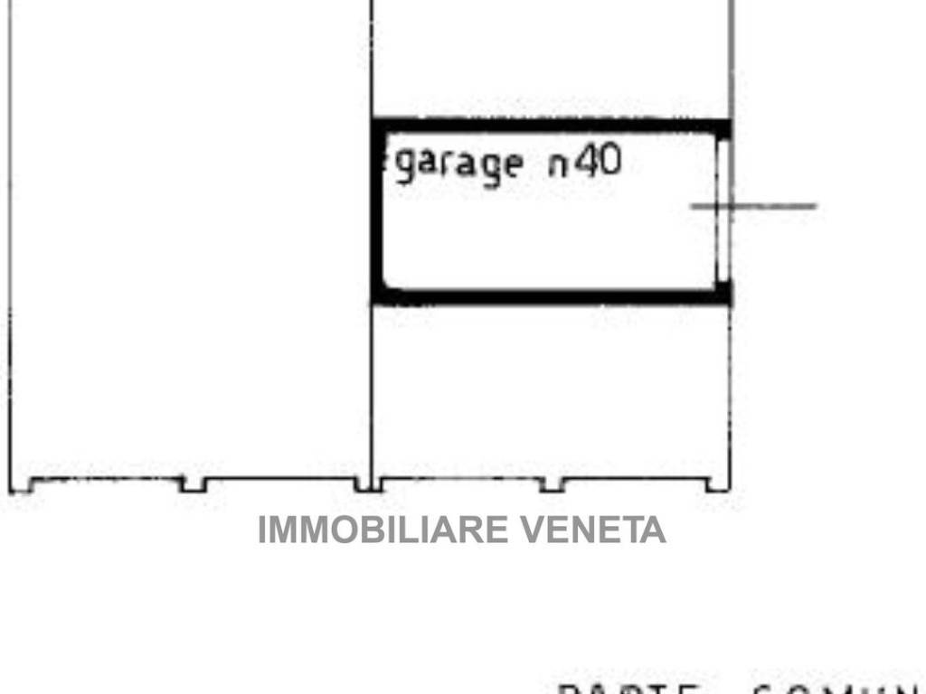 box auto in vendita a Chioggia in zona Sottomarina