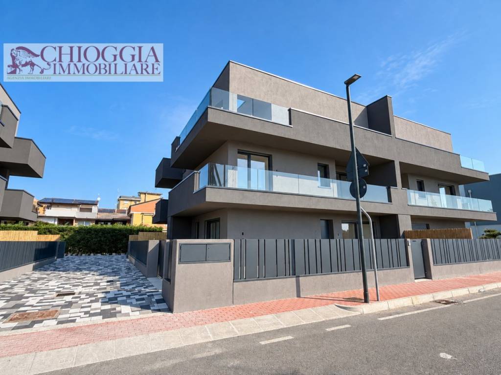 casa indipendente in vendita a Chioggia in zona Brondolo