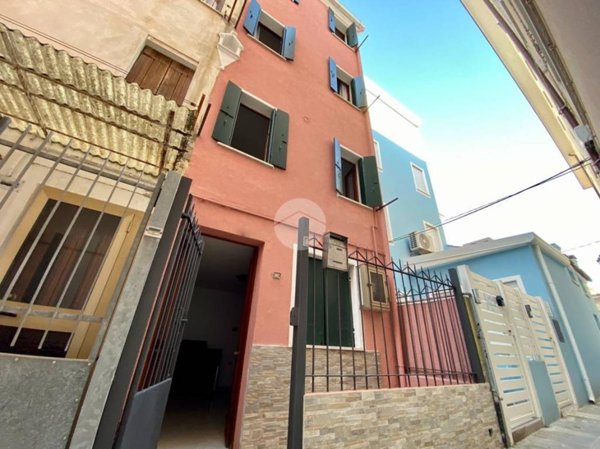 casa indipendente in vendita a Chioggia in zona Sottomarina