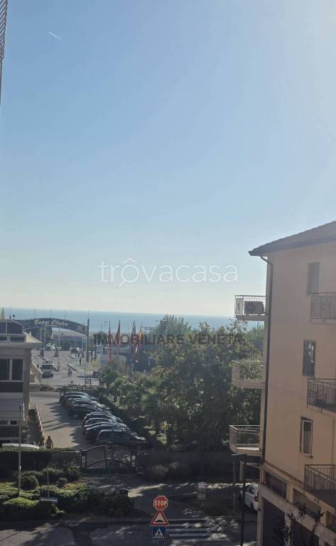 appartamento in vendita a Chioggia in zona Sottomarina