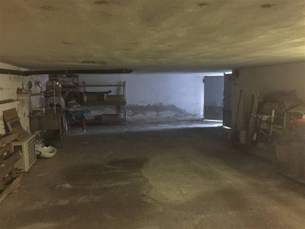 box auto in vendita a Chioggia in zona Sottomarina