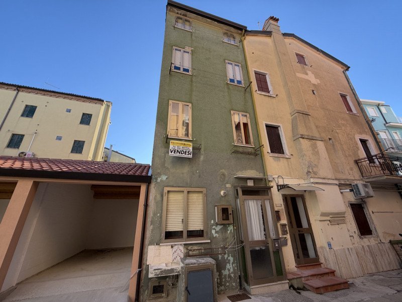 casa indipendente in vendita a Chioggia in zona Sottomarina