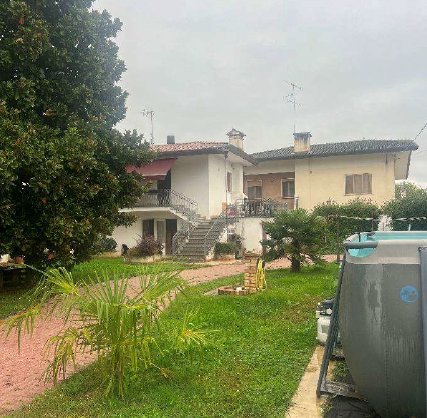 casa indipendente in vendita a Cinto Caomaggiore