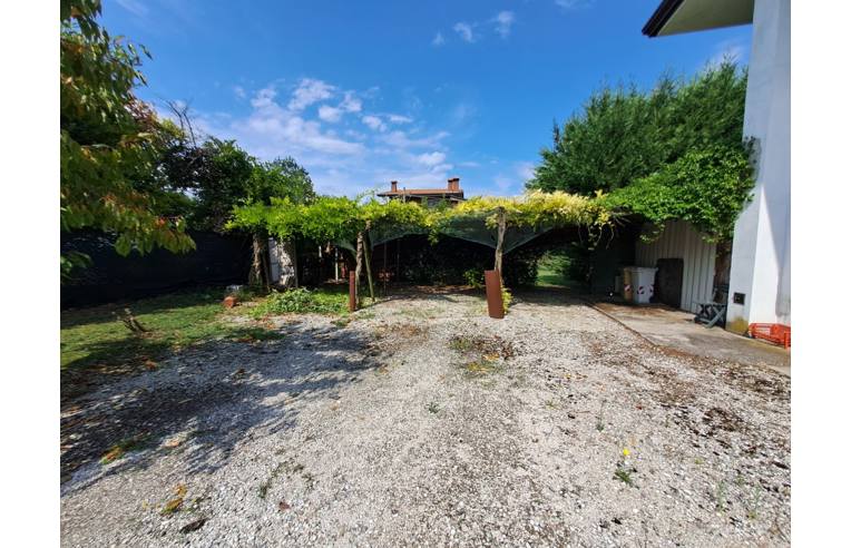 casa indipendente in vendita a Cinto Caomaggiore in zona Settimo