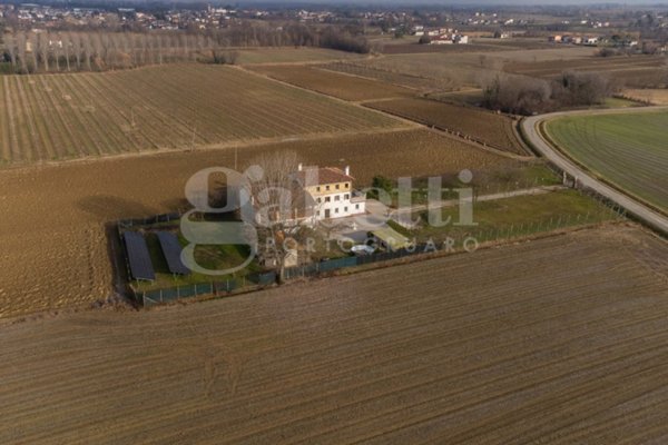 casa indipendente in vendita a Cinto Caomaggiore