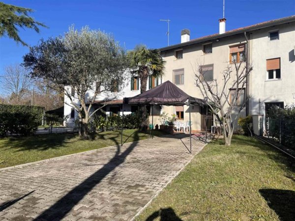 casa indipendente in vendita a Cinto Caomaggiore