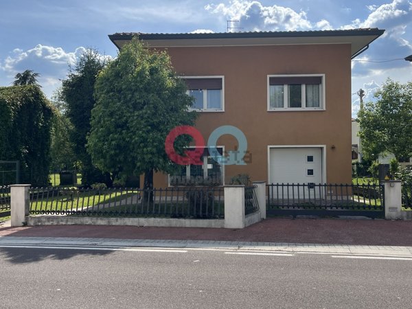 casa indipendente in vendita a Cinto Caomaggiore