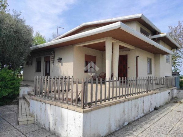 casa indipendente in vendita a Cona
