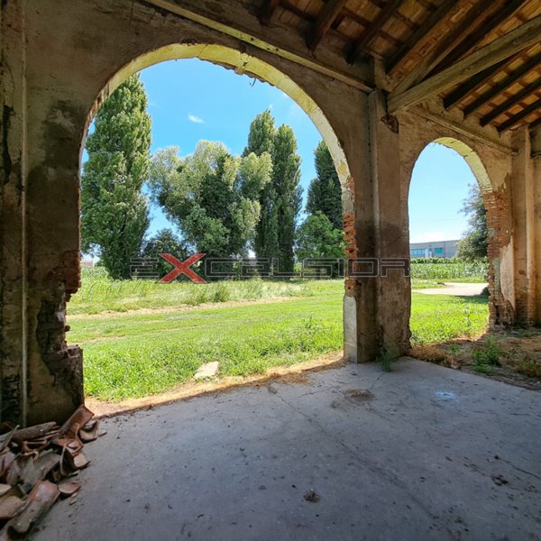 casale in vendita a Cona in zona Cantarana
