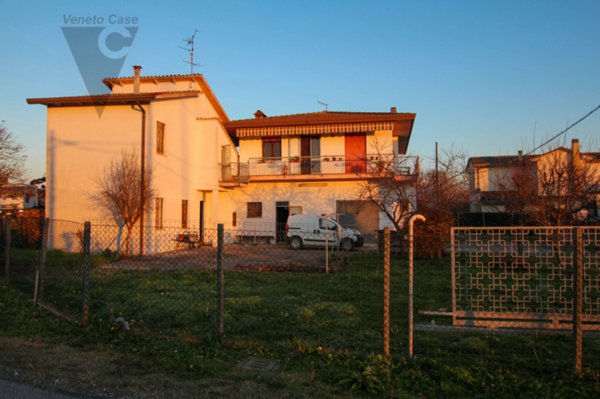 casa indipendente in vendita a Cona