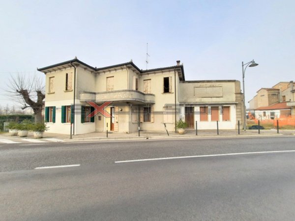 casa indipendente in vendita a Cona