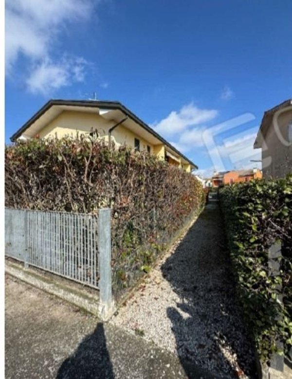 casa indipendente in vendita a Cona