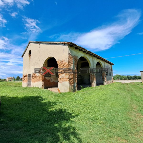 casa indipendente in vendita a Cona