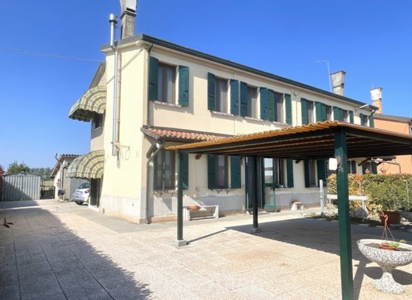 casa indipendente in vendita a Cona