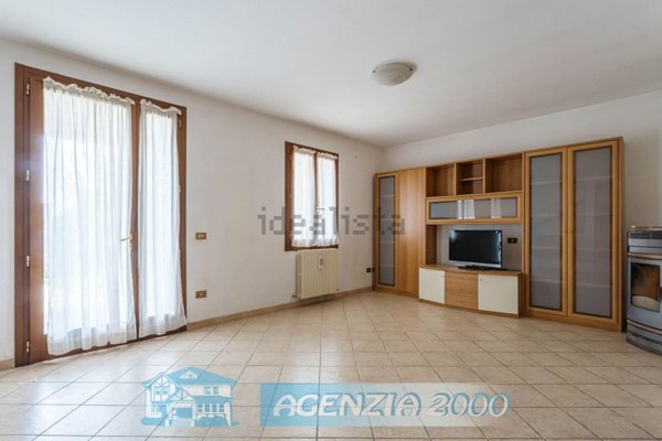casa indipendente in vendita a Cona in zona Cantarana