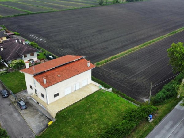casa indipendente in vendita a Concordia Sagittaria in zona Sindacale