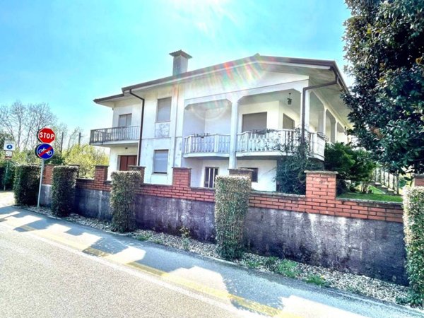 casa indipendente in vendita a Concordia Sagittaria