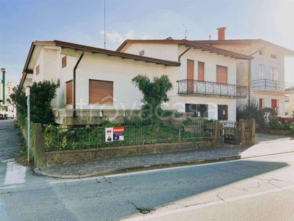 casa indipendente in vendita a Concordia Sagittaria