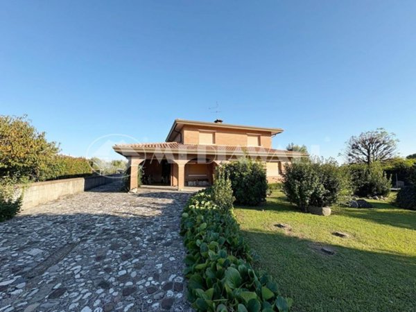 casa indipendente in vendita a Concordia Sagittaria